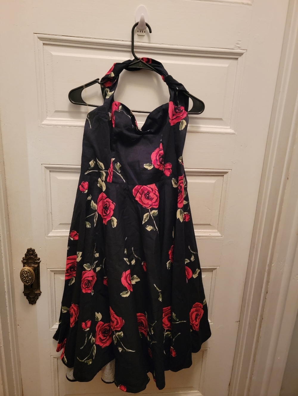 Vintage Retro Halter Fit-and-Flare Dress with Red Rose Print XL